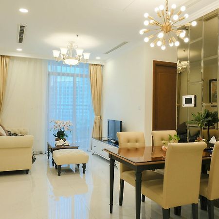 Vinhomes Central Park Jack Hai Luxury Service Apartment Хошимин Экстерьер фото