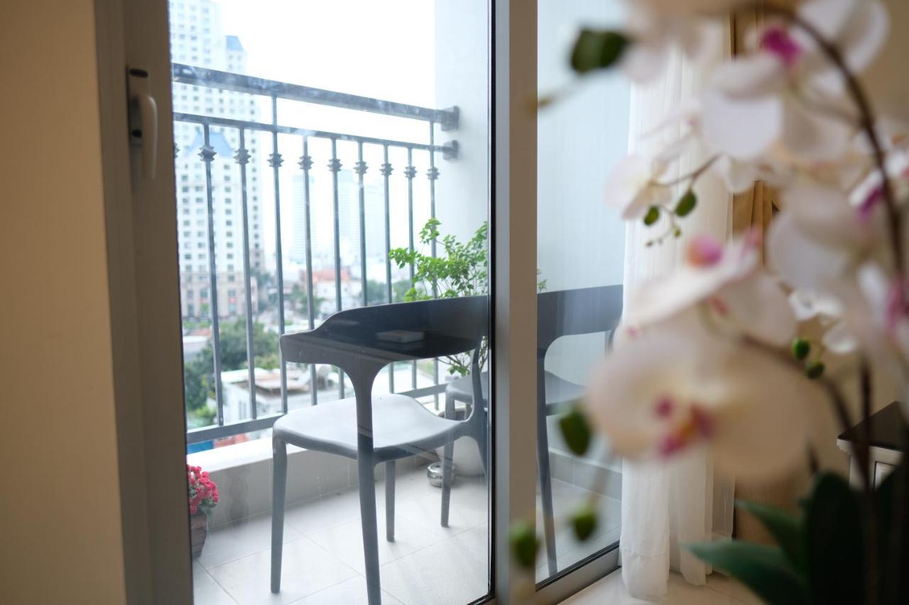 Vinhomes Central Park Jack Hai Luxury Service Apartment Хошимин Экстерьер фото