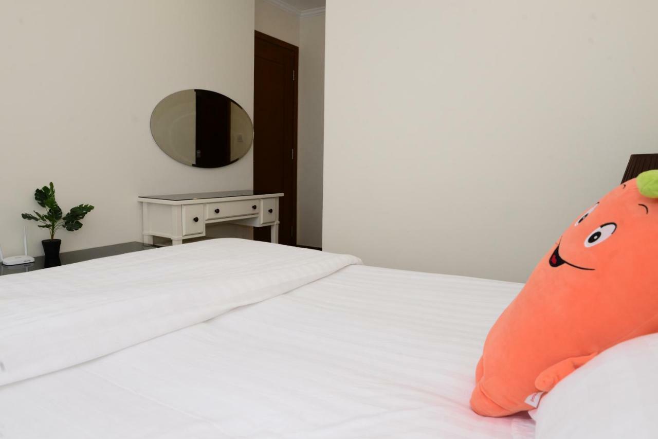 Vinhomes Central Park Jack Hai Luxury Service Apartment Хошимин Экстерьер фото