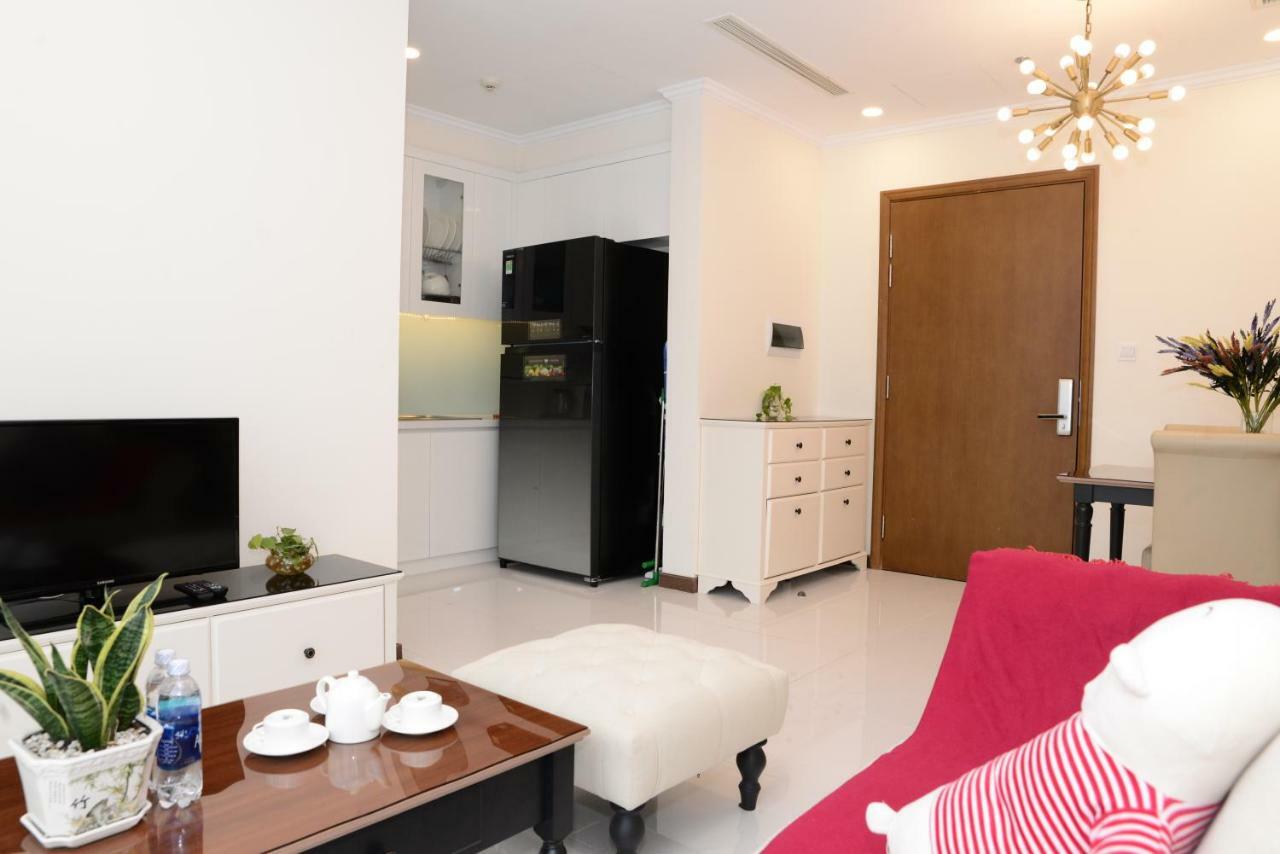 Vinhomes Central Park Jack Hai Luxury Service Apartment Хошимин Экстерьер фото