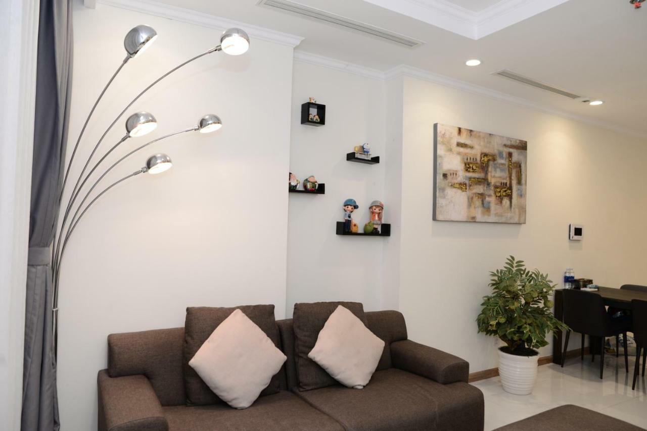 Vinhomes Central Park Jack Hai Luxury Service Apartment Хошимин Экстерьер фото