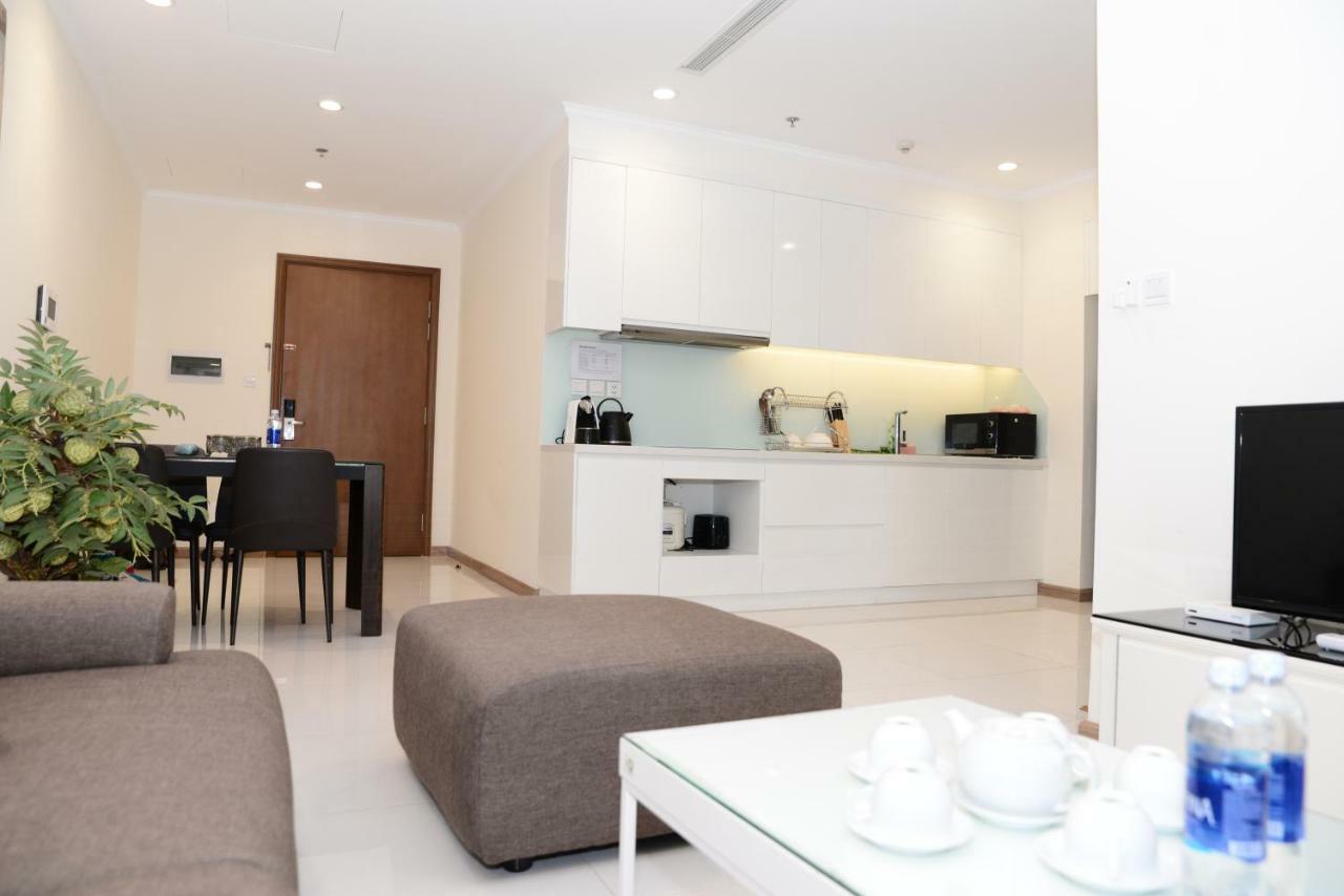 Vinhomes Central Park Jack Hai Luxury Service Apartment Хошимин Экстерьер фото