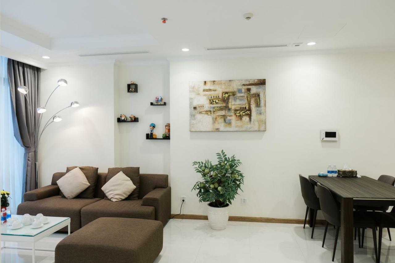 Vinhomes Central Park Jack Hai Luxury Service Apartment Хошимин Экстерьер фото