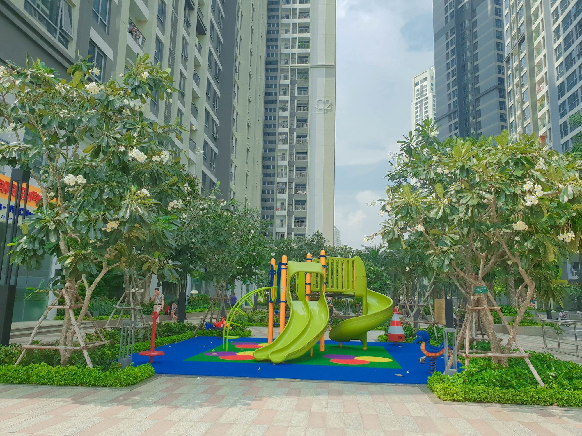 Vinhomes Central Park Jack Hai Luxury Service Apartment Хошимин Экстерьер фото